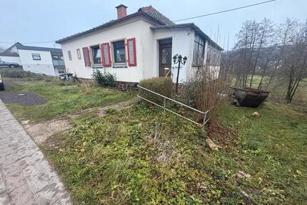 Bungalow freistehend mit Garten in Ot von Wadern