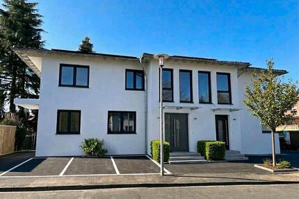 Erstbezug 2-Zimmerwohnung, ruhige zentrale Lage, eigener Garten - Bergisch Gladbach Paffrath