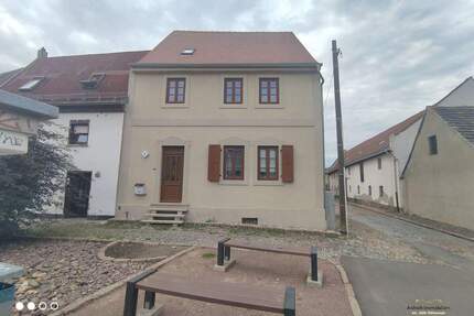 Wohnen wie im Eigenheim, 3-Raumwohnung mit Balkon - Zörbig