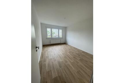 4 Zimmer für die Familie - 525,00&nbsp;EUR Kaltmiete, ca.&nbsp; 75,00&nbsp;m&sup2; in Prenzlau (PLZ: 17291)