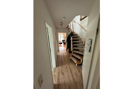 Maisonettewohnung über 2 Ebenen mit Balkon, in der Nähe zur Graft - Delmenhorst