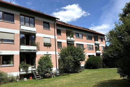 2,5-Zimmer-Wohnung mit Südbalkon und PKW-Stellplatz in beliebter und ruhiger Lage von Möhrendorf