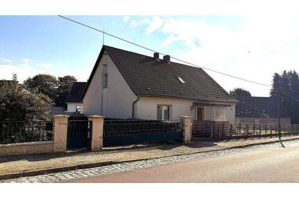 Familienhaus mit Hofgefühl & separatem Einliegerbereich - Platz, der im Alltag wirklich funktioniert - Lauchhammer