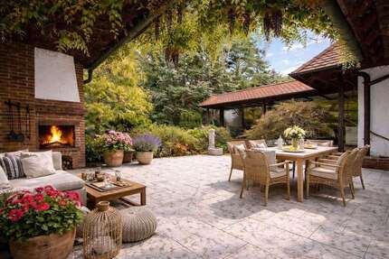 Haus zum Mieten in Zirndorf 2.400,00 € 308 m²