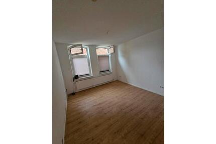 Erdgeschoss zwei Zimmer Wohnung ca. 70 m2 - Heide