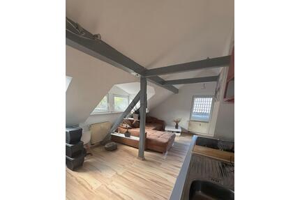 Dachgeschoss Studiowohnung - 450,00&nbsp;EUR Kaltmiete, ca.&nbsp; 60,00&nbsp;m&sup2; in Lennestadt (PLZ: 57368)