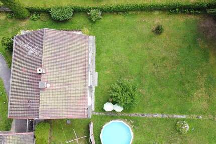 Sonniges Waldrandgrundstück für Ihr neues Einfamilienhaus mit genehmigten Bauvorbescheid! - Gauting Königswiesen