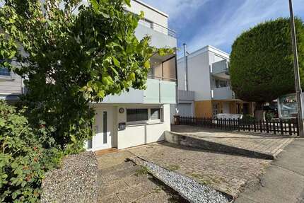 Haus zum Mieten in Filderstadt 1.950,00 € 140 m²