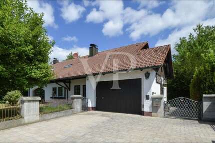 Haus zum Kaufen in Pfaffenhofen an der Ilm Förnbach 910.000,00 € 221 m² - Pfaffenhofen an der Ilm / Förnbach