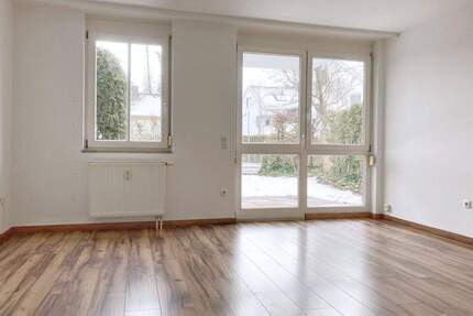 Sonnige 2-Zimmerwohnung in Superlage mit Terrasse , Garten und Tiefgarage - München-Untermenzing Allach-Untermenzing
