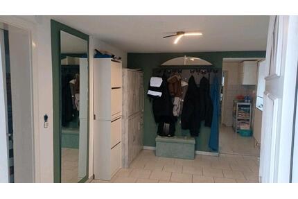 Einfamilienhaus - 1.420,00&nbsp;EUR Kaltmiete, ca.&nbsp; 159,00&nbsp;m&sup2; in Dingolfing (PLZ: 84130)