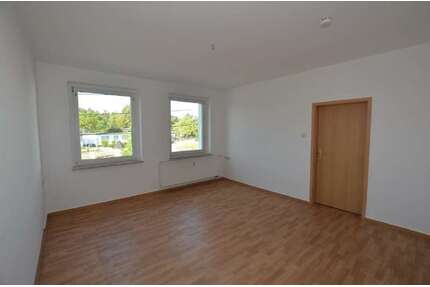 Wohnung zum Mieten in Rückersdorf 390,00 € 65 m²