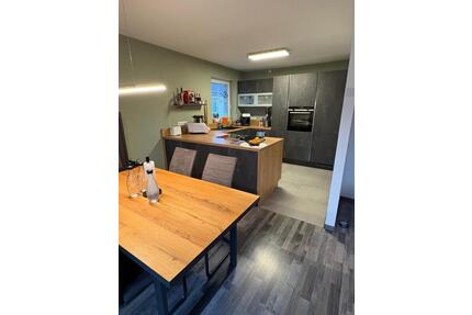 Großzügige 6-Zimmer-Wohnung in Wolfsburg-Nordsteimke – 125 m²