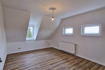 hübsche 2-Raum-DG-Wohnung auf dem Lande - Leisnig Kroptewitz
