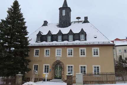 Haus zum Kaufen in Wilkau-Haßlau 150.000,00 € 275 m²