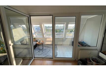 Sonnige 2 Zimmer Wohnung mit Wintergarten in Dachau