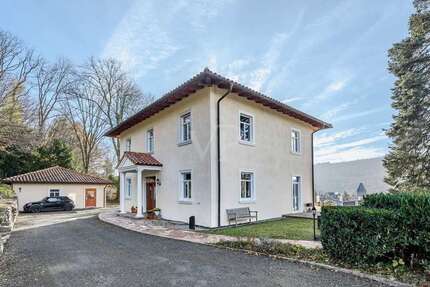 Haus zum Kaufen in Weilrod 1.695.000,00 € 409 m²