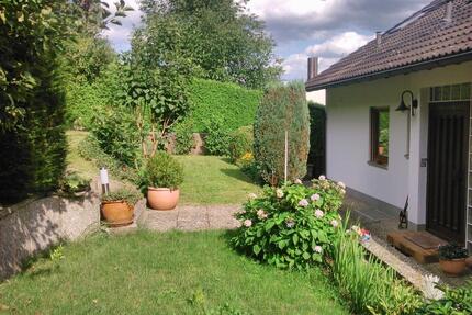 ! Sonnige Doppelhaushälfte in 90475 Nürnberg-Brunn !