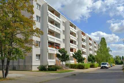 Wohnung zum Mieten in Halle 342,00 € 56.98 m²