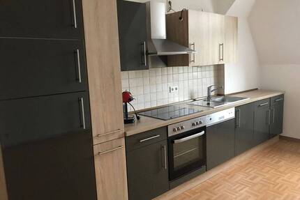 Dachgeschosswohnung mit EBK und Tageslichtbad - Görlitz Innenstadt