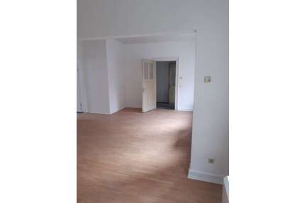 Haus zum Kaufen in Betzdorf 358.000,00 € 304 m²
