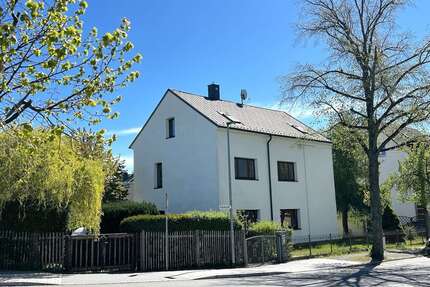 Haus zum Kaufen in Borsdorf 590.000,00 € 192 m²