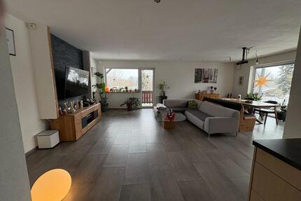 Sonnige 4 Zimmer Whg.in ruhiger Lage im Parterre mit Gartenanteil - Aitrach