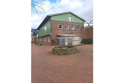 Großes Wohnhaus in Remmels zu vermieten!