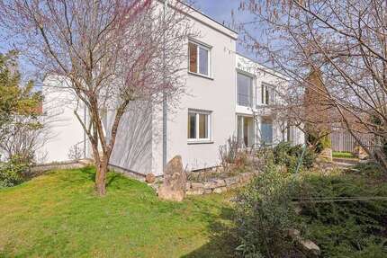 Haus zum Mieten in Ingolstadt 3.250,00 € 193.95 m²