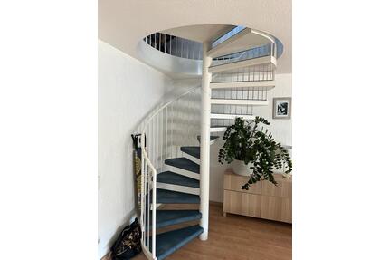 Möblierte 2-Zimmer-Maisonettewohnung - Düsseldorf Stadtbezirk 9