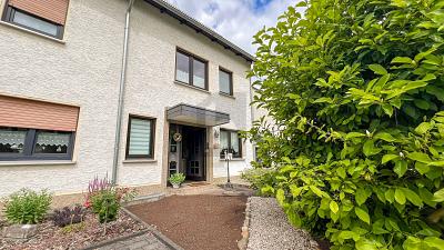 FAMILIENHAUS MIT DG-WOHNUNG & DOPPELGARAGE - Dortmund