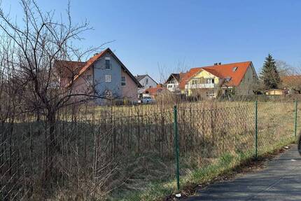 Baugrundstück für die Errichtung eines Mehrfamilienhauses in zentraler Lage von Hirschaid