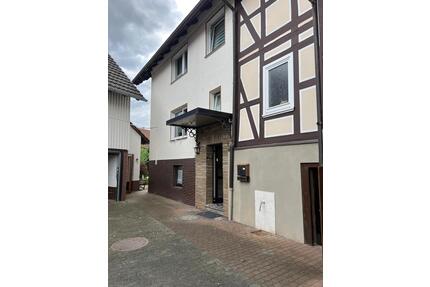 Großzügiges Einfamilienhaus mit traumhaftem Garten zu vermieten - Berkatal