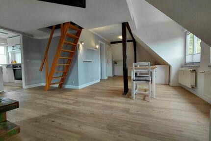 Möblierte Dachgeschosswohnung im Villenviertel mit Gartennutzung - Stendal