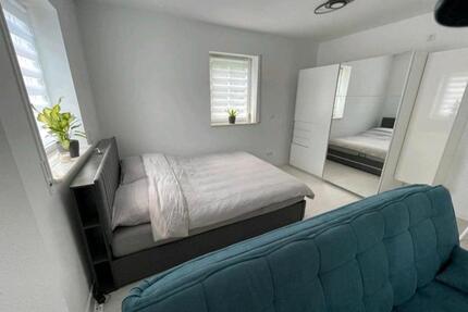 Modern möbliertes 1-Zimmer-Apartment mit Balkon in Gersthofen