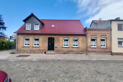 Wunderschöne Einfamilienhaus zu Verkaufen - Burg