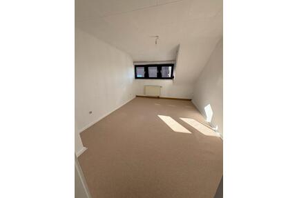 Dachgeschosswohnung in Pirmasens zu vermieten