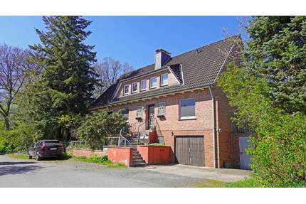 Großzügige 3-Zimmer-Wohnung mit Hobbyraum, Garten und Terrasse, zentral gelegen - Jesteburg