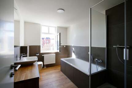 Wohnung zum Kaufen in Zwickau 170.000,00 € 103 m²