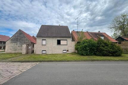 Haus zum Verkauf - 150.000,00&nbsp;EUR Kaufpreis, ca.&nbsp; 110,00&nbsp;m&sup2; in Sömmerda (PLZ: 99610)