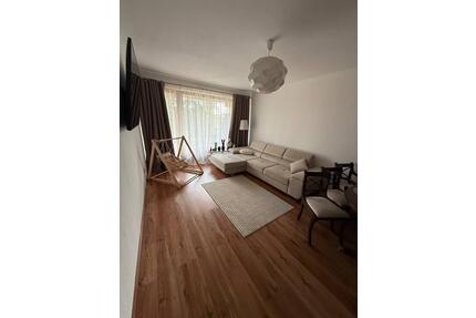 Möblierte 2-Zimmer-Wohnung - 910,00&nbsp;EUR Kaltmiete, ca.&nbsp; 62,00&nbsp;m&sup2; in Wedel (PLZ: 22880)