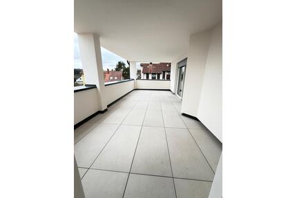 3-Zimmer Wohnung (108,5qm) mit Terrasse in Pentling, Großberg