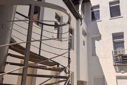 Haus zum Kaufen in Krefeld 615.000,00 € 396 m²