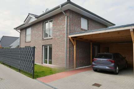 Haus zum Mieten in Norderstedt 2.200,00 € 130 m²
