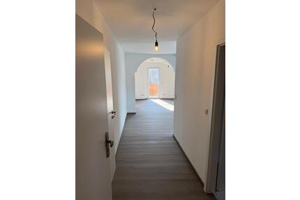 Kernsanierte 2ZKB+Balkon in Idar-Oberstein zu vermieten!