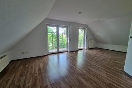 Geräumige Dachgeschosswohnung in ruhiger Siedlungslage zu vermieten! - Damme