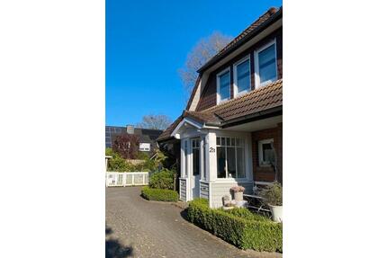 Gepflegte Doppelhaushälfte mit Wintergarten & Pavillon in Bokel - Wiefelstede