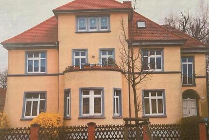 4-Zimmer-Wohnung mit 132 m² Wohnfläche ab sofort zu vermieten. - Steinhöfel