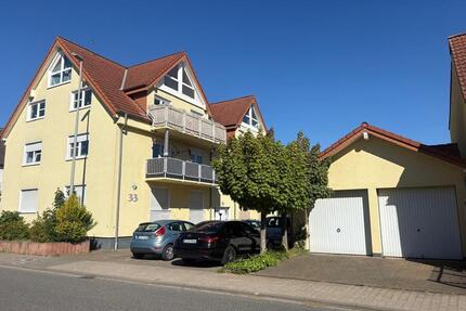 Charmante Maisonette-Wohnung im 2. OG mit Balkon - Saulheim