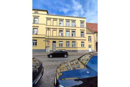 Wohnung zum Mieten in Schwerin 300,00 € 34 m²